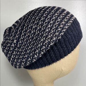 Zara Man Navy and Cream Knit Hat - size M